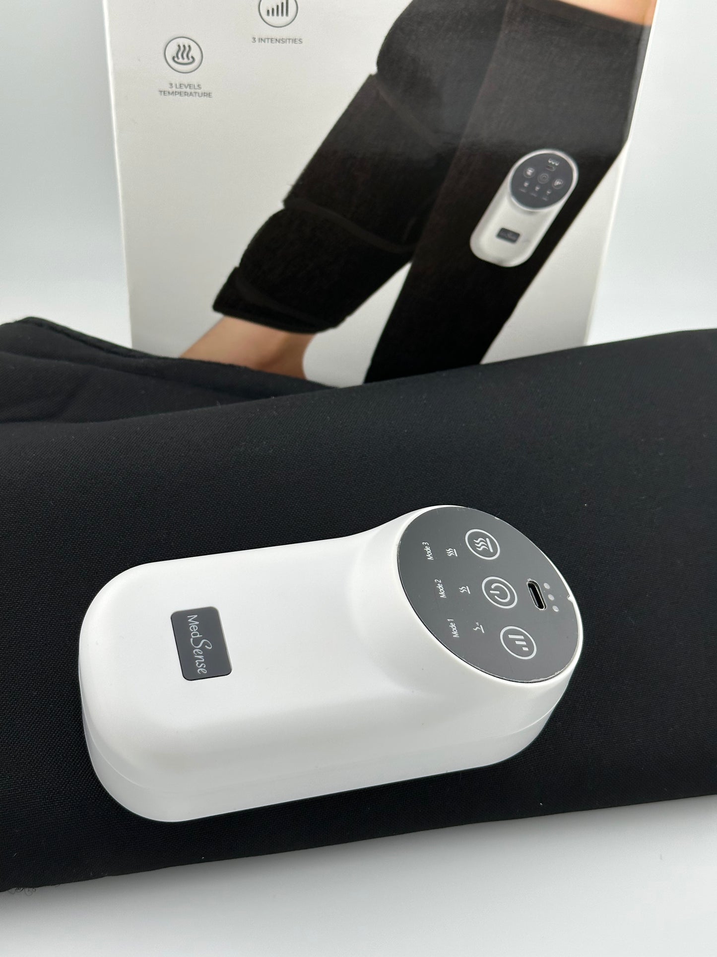 MedSense Traveler: Portable Compression Leg Relief for Travelers